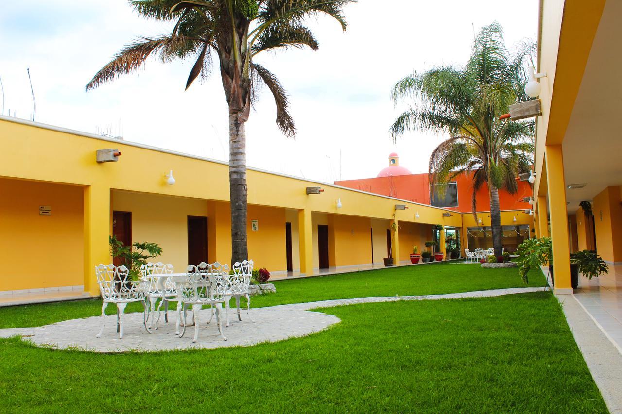 Hotel Real De Cortes Los Reyes  Exterior photo