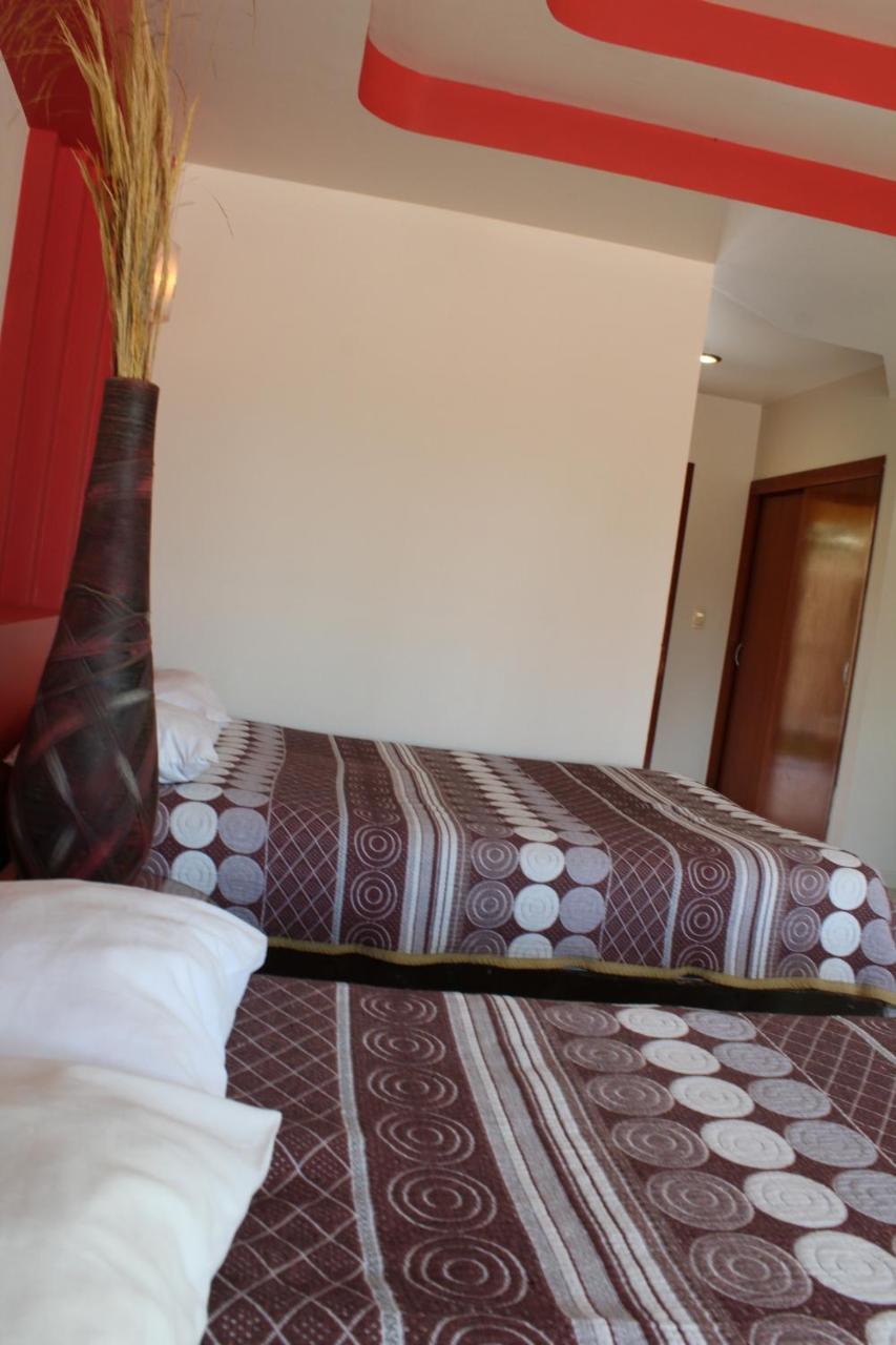Hotel Real De Cortes Los Reyes  Exterior photo